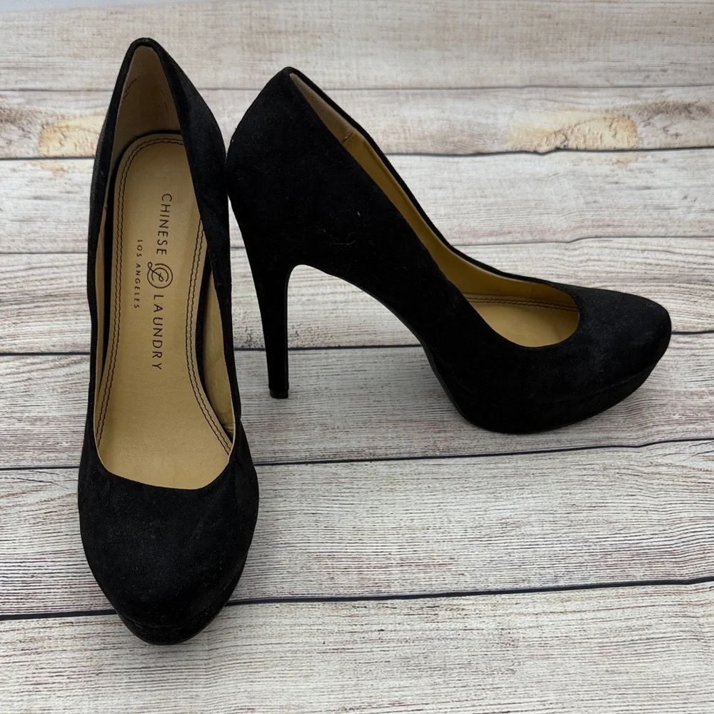 Chinese Laundry Classic Black Heels - Picture 1 of 4